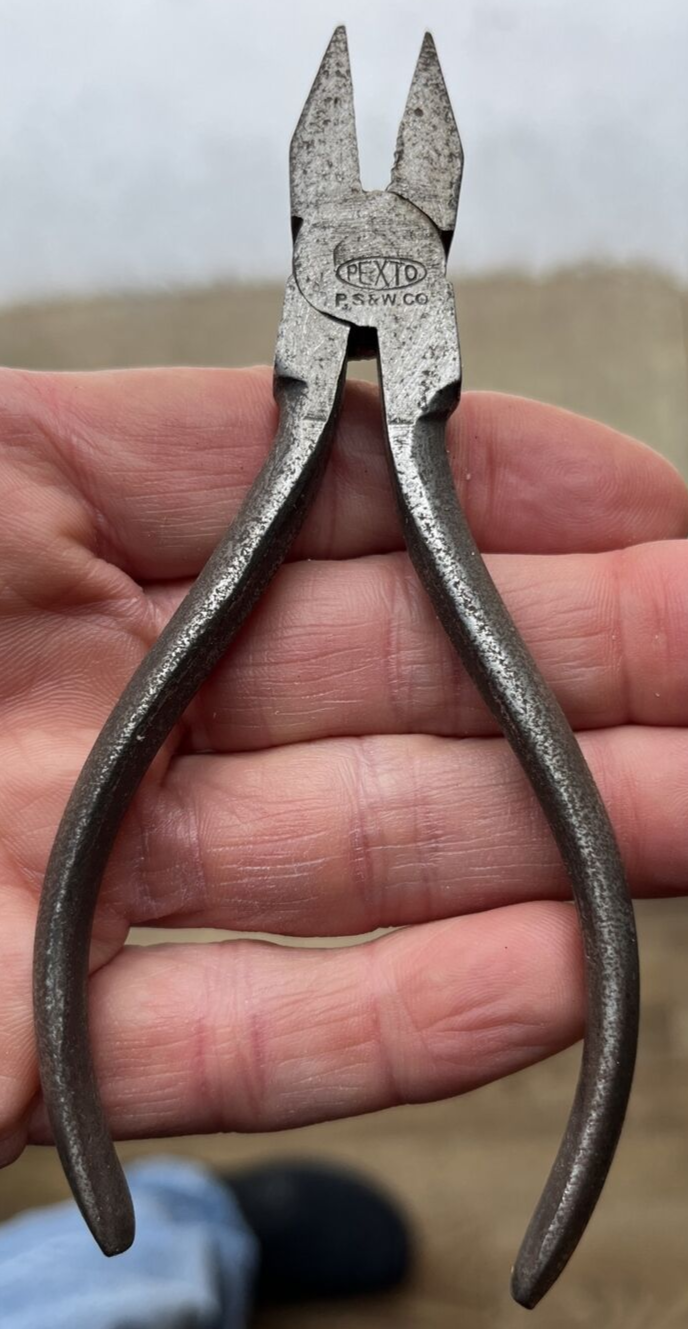 Estate Sale 16 Antique/Vintage Pliers Mixed Tool Lot Vintage Pliers