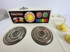 Vtg 1970 Vintage Fisher Price Toy Stove Oven Range Kitchen Playset White Yellow