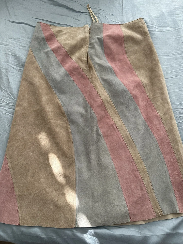 Camisa de couro rubi vintage Lillie - Imagem 2 de 4