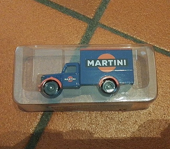 Martini - Modellino Auto Metallo - Furgone Martini - 1:43 Corgi Bedford - Immagine 2 di 4