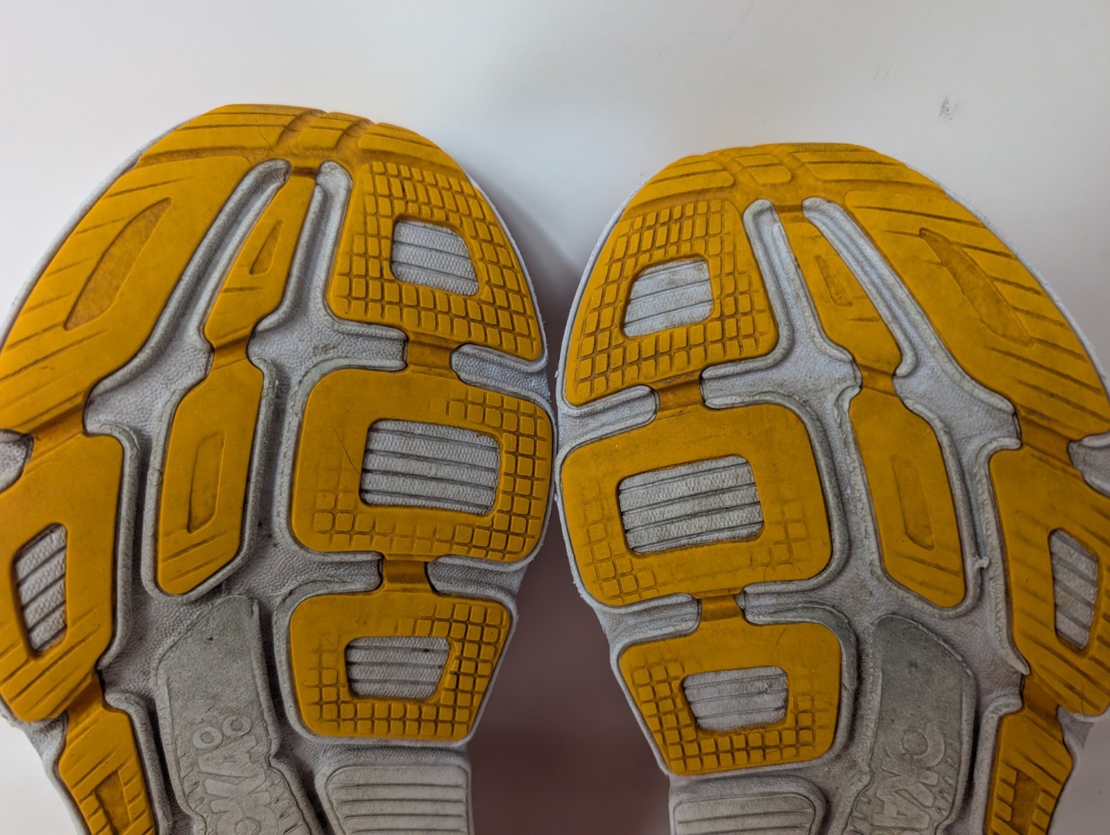 Hoka Bondi 7 Orange Running Shoes Breathable Sneakers 1110519CCSD Women's Size 8 thumbnail 15