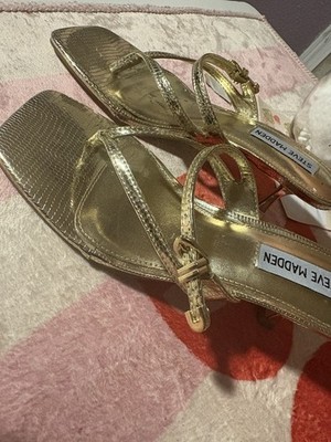 Steve Madden Gold Strappy Block Heel Sandals Buckle Accent Women's Size 6