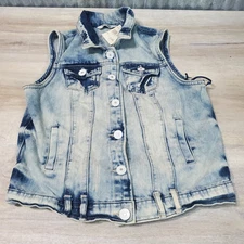 Highway Jeans Girls Blue Jean Denim Jacket. Sleeveless Vest Sm. Button Closure