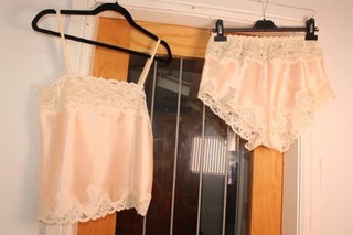 VTG HENNES & MAURITZ LIQUID SATIN & LACE FRENCH KNICKERS PANTIES & CAMI SIZE M