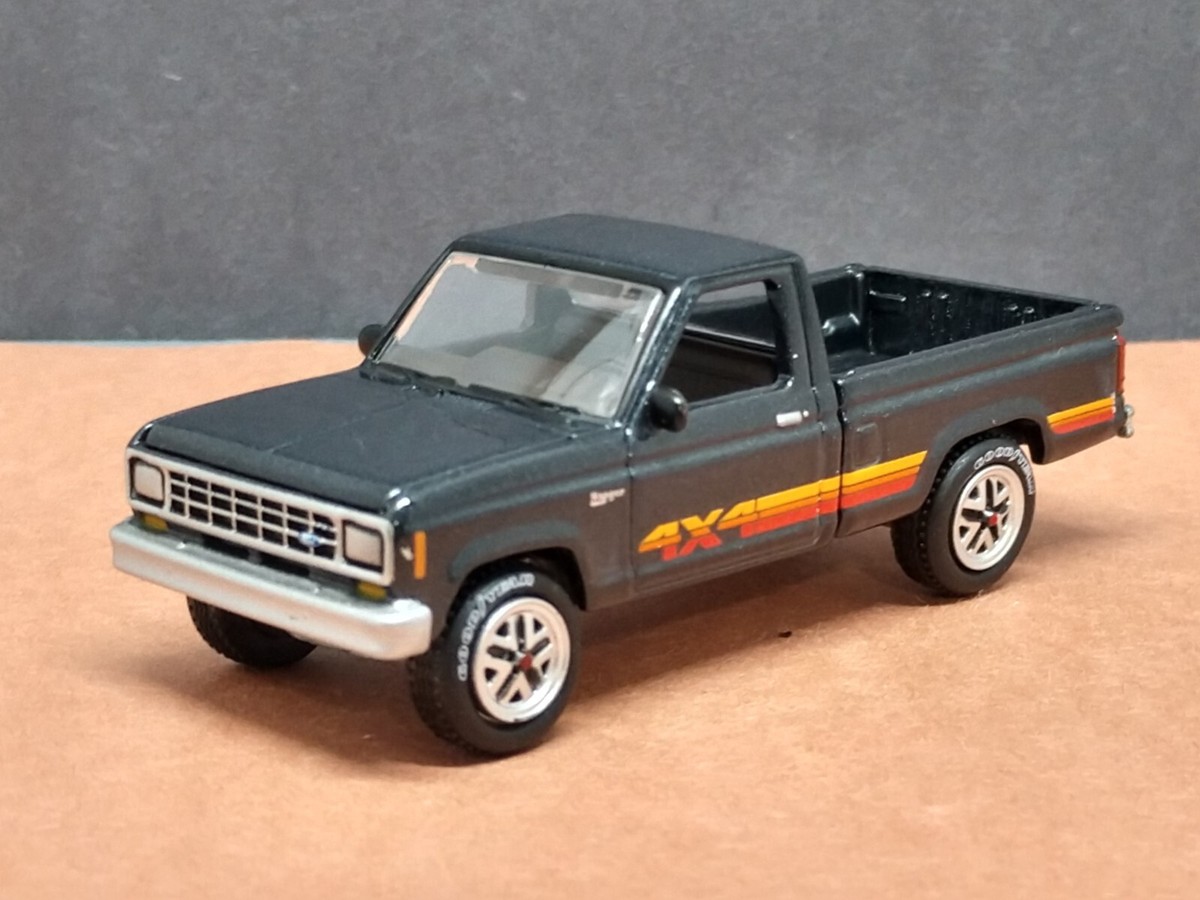1985 FORD RANGER XL PICKUP TRUCK RARE 1:64 SCALE DIORAMA DIECAST