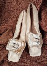 PRE CIVIL WAR 1830 S WHITE LEATHER SQUARE TOE SHOES W BOWS MAKERS STAMP