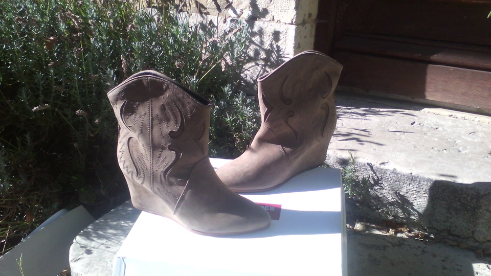 val 265 e !! NEUVES CUIR 37 bottes bottines femme comptoir des cotonniers 1 - Photo 1/1