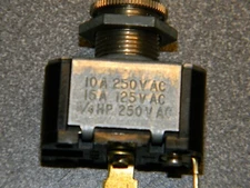 10A 250VAC, 15A 125VAC, 3/4HP 250VAC SPST Toggle Switch, Likely Carling Qty 1