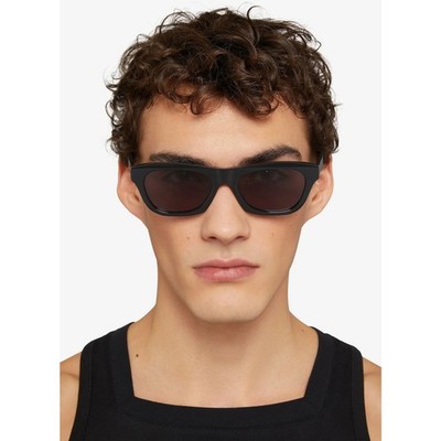 BRAND NEW Givenchy Sunglasses GV40026U 01A Black/Grey Unisex