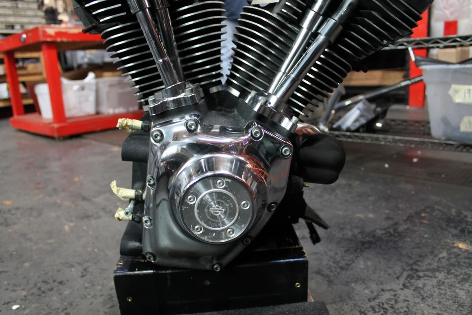 1466 05 MOTOR HARLEY-DAVIDSON MOTOR A 88CI DOBLE CÁMARA EFI FLH TOURING Foto 2 de 4