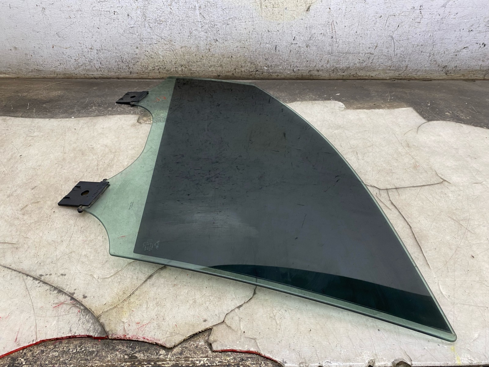 2016-2020 BENTLEY BENTAYGA OEM LH FRONT LEFT DRIVER DOOR GLASS WINDOW