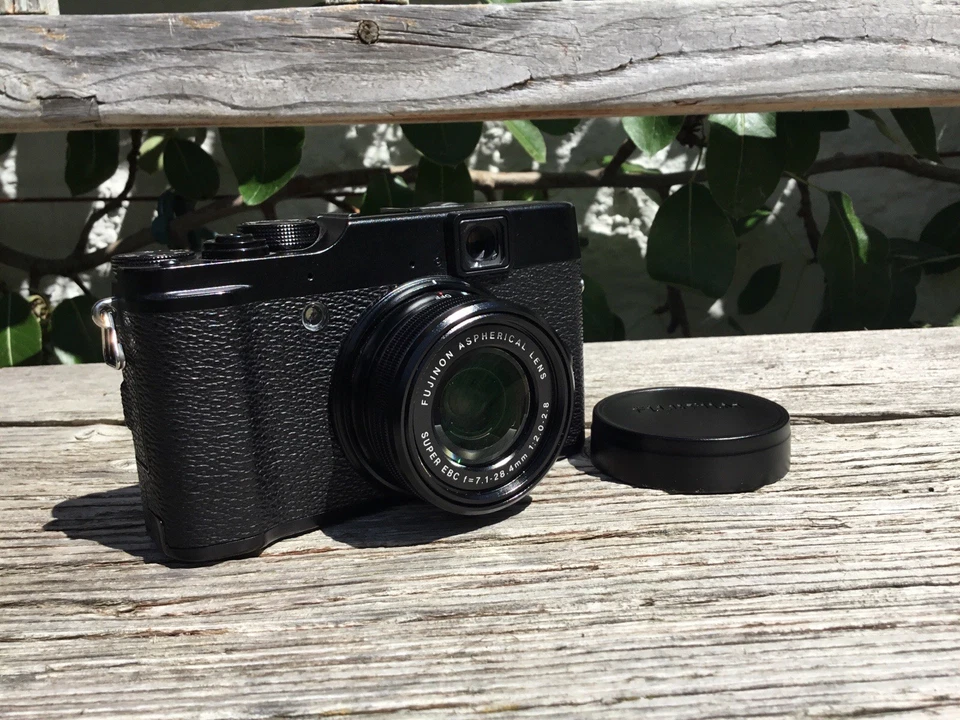 Fujifilm X10 - Bild 2 von 4