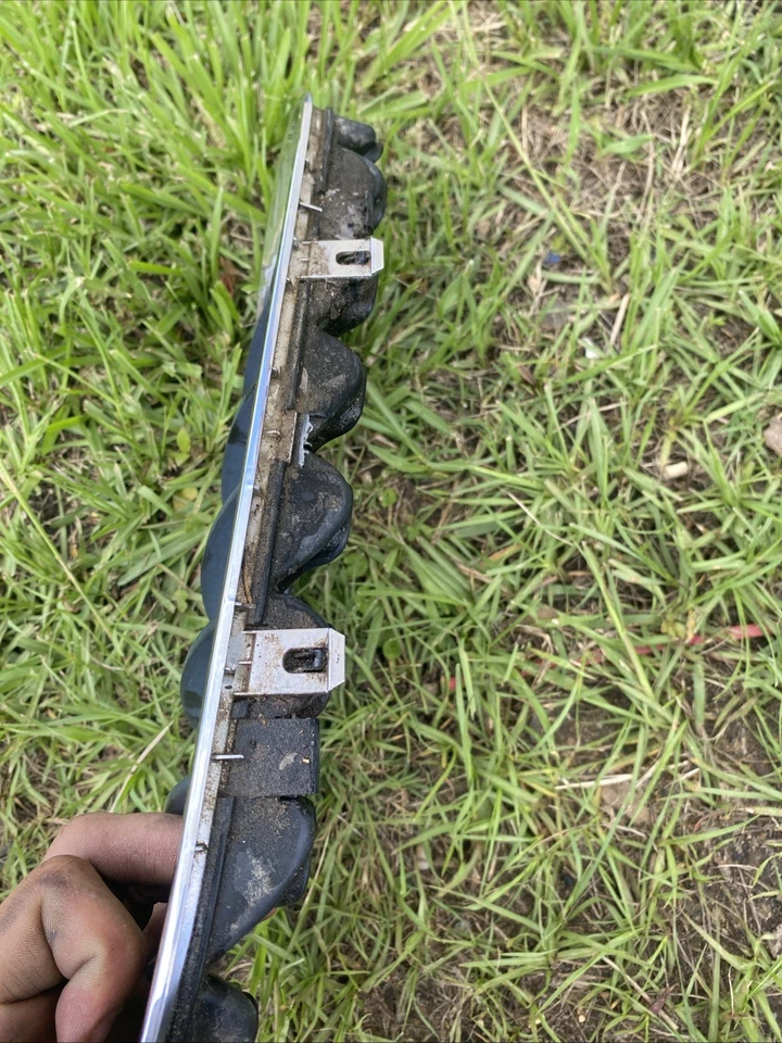 Grelha BMW X5 2005 somente lado esquerdo - Imagem 3 de 4