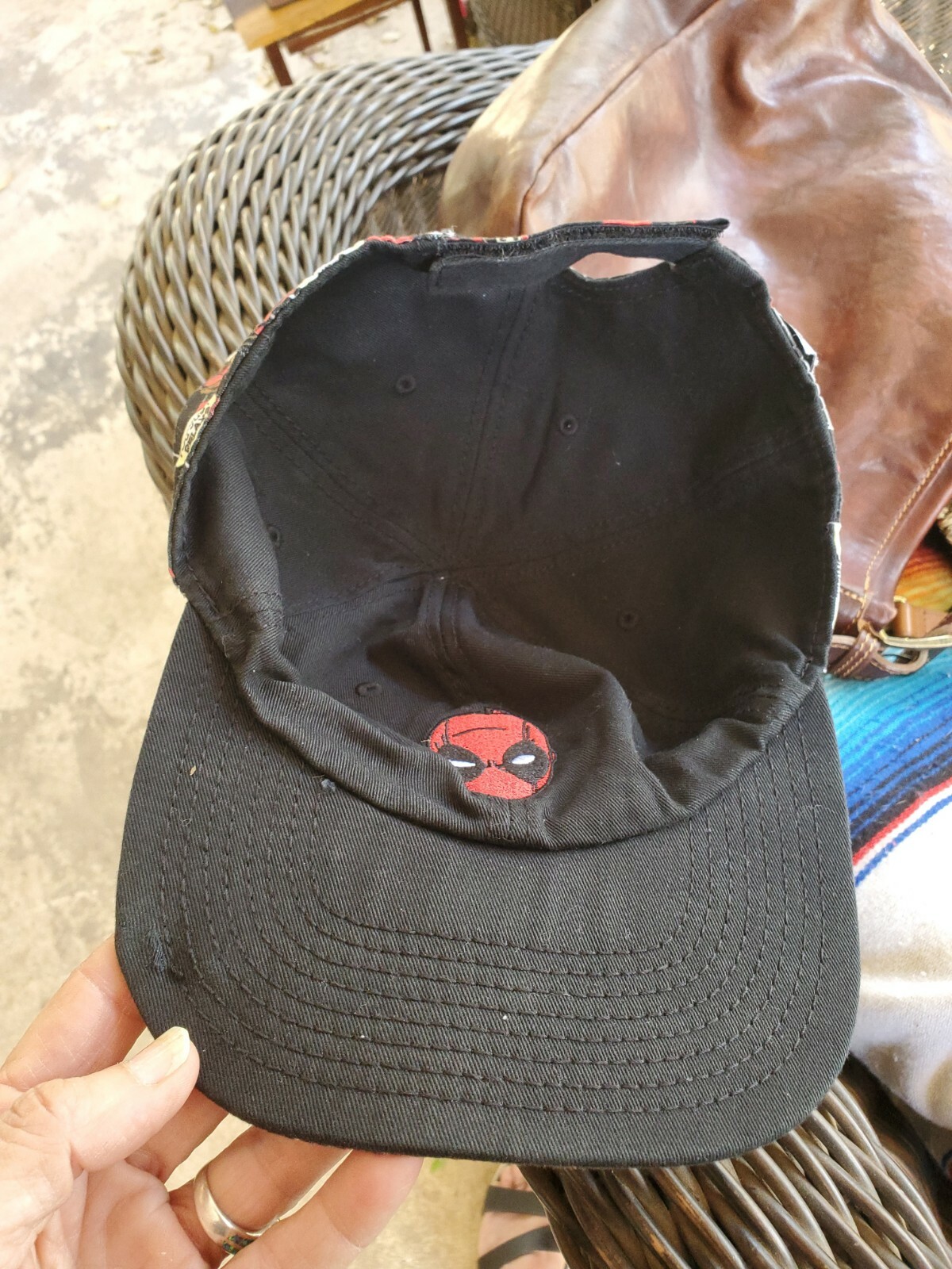 MARVEL COMICS DEADPOOL REVERSIBLE HAT CAP FLAT BI… - image 5