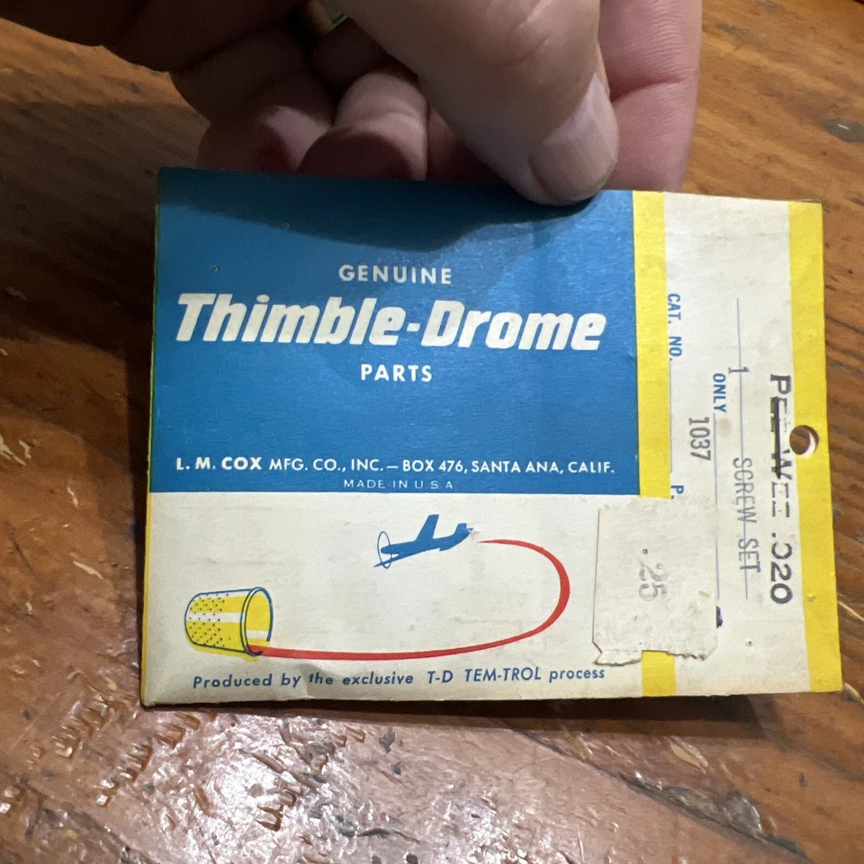 Juego de tornillos Cox Thimble-Drome #1037 Pee Wee .020 Nuevo de Lote Antiguo Foto 3 de 4