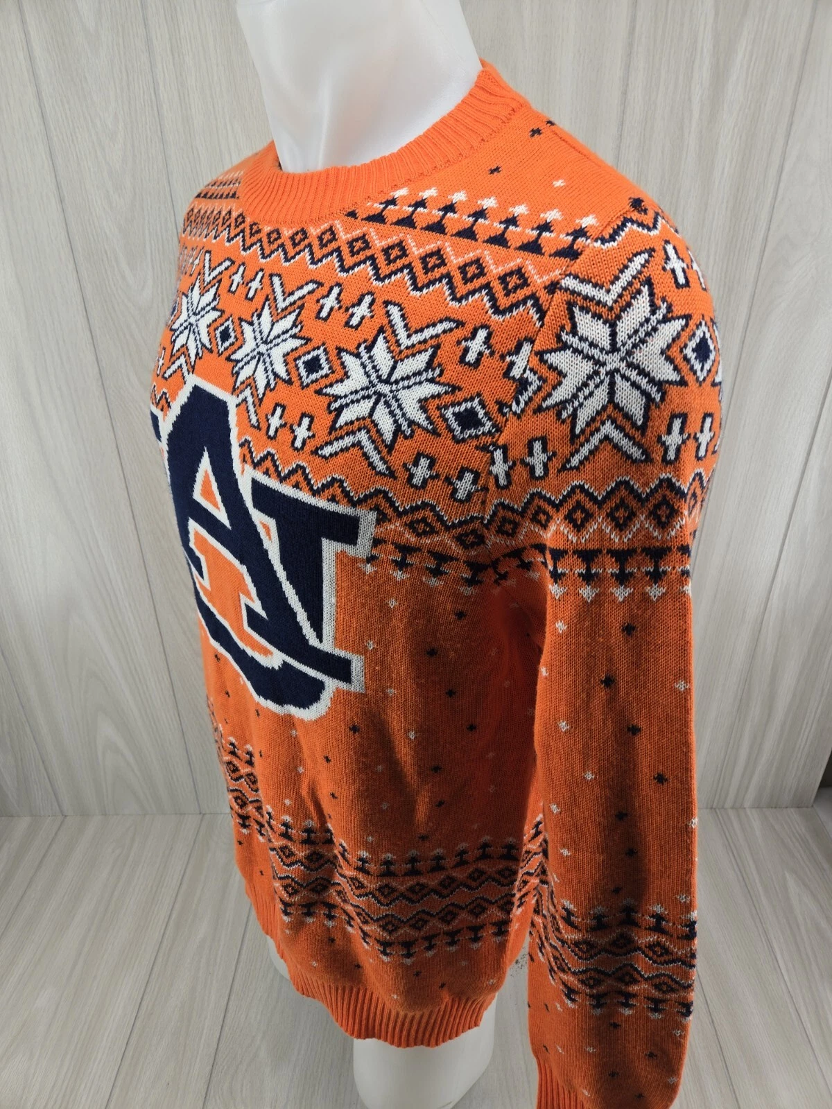 Auburn Tigers UA Christmas Holiday Sweater Size Large Campus Specialties