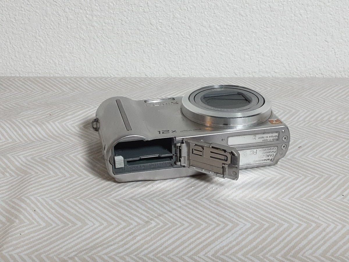 Panasonic LUMIX DMC-ZS1 10.1 MP Digital Camera - Silver Untested