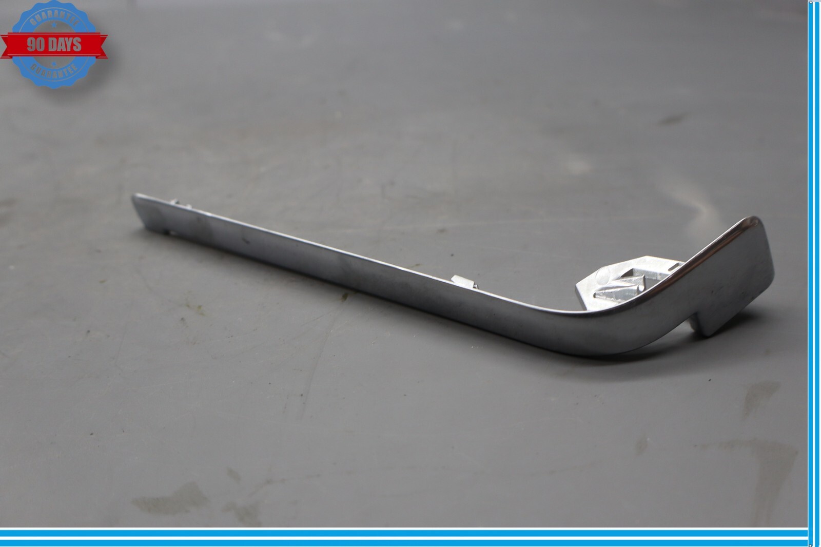 Bentley Continental 2006-2012 Front Right Outer Seat molding