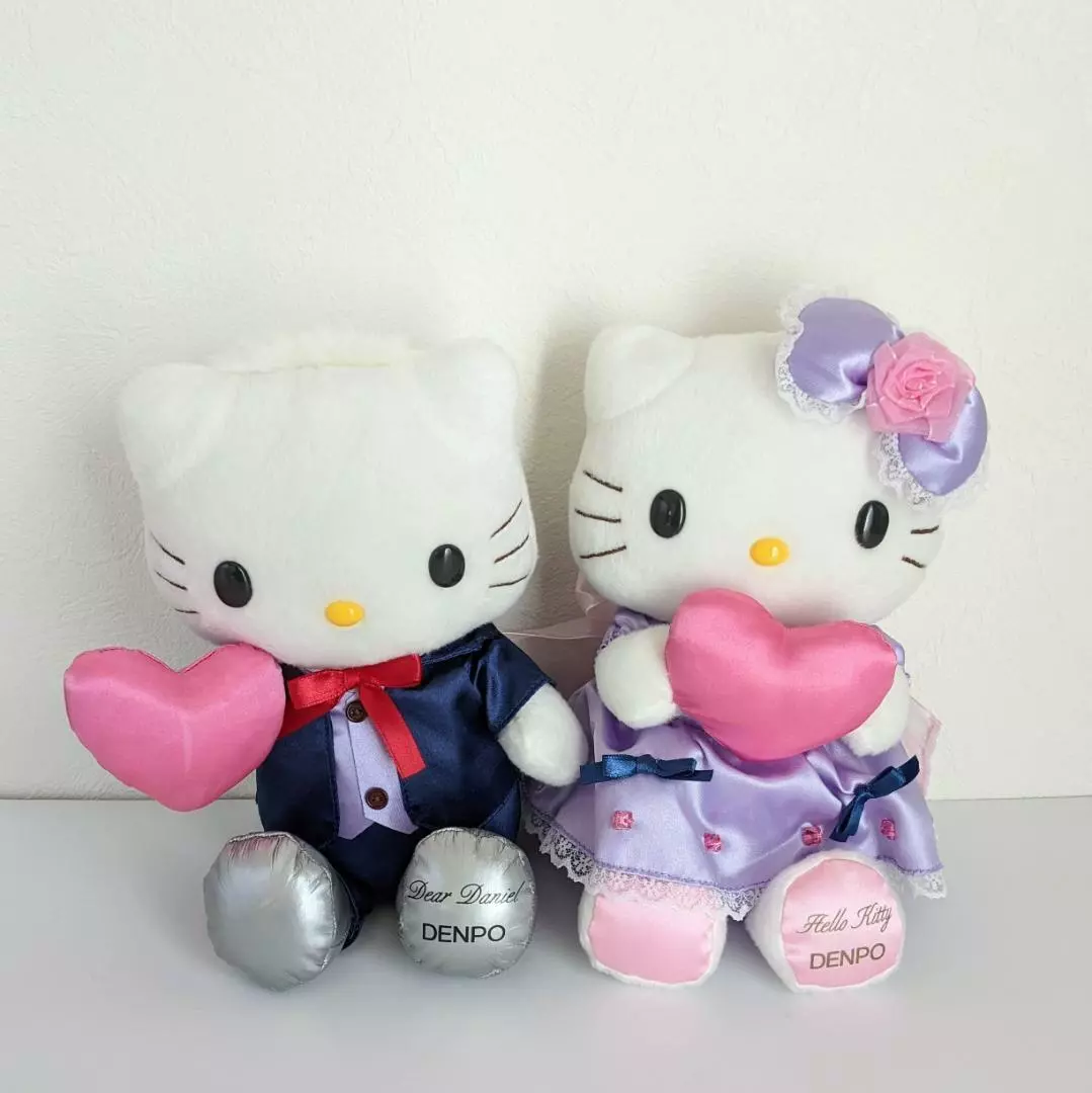 Hello kitty sale wedding doll