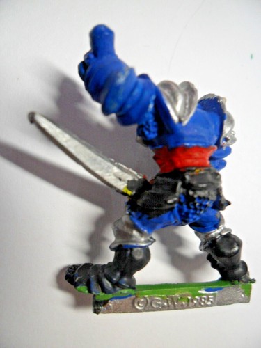 Warhammer Realm of Chaos Sigmar Chaos Warrior Sword Oldhammer metal R778 - Picture 3 of 3