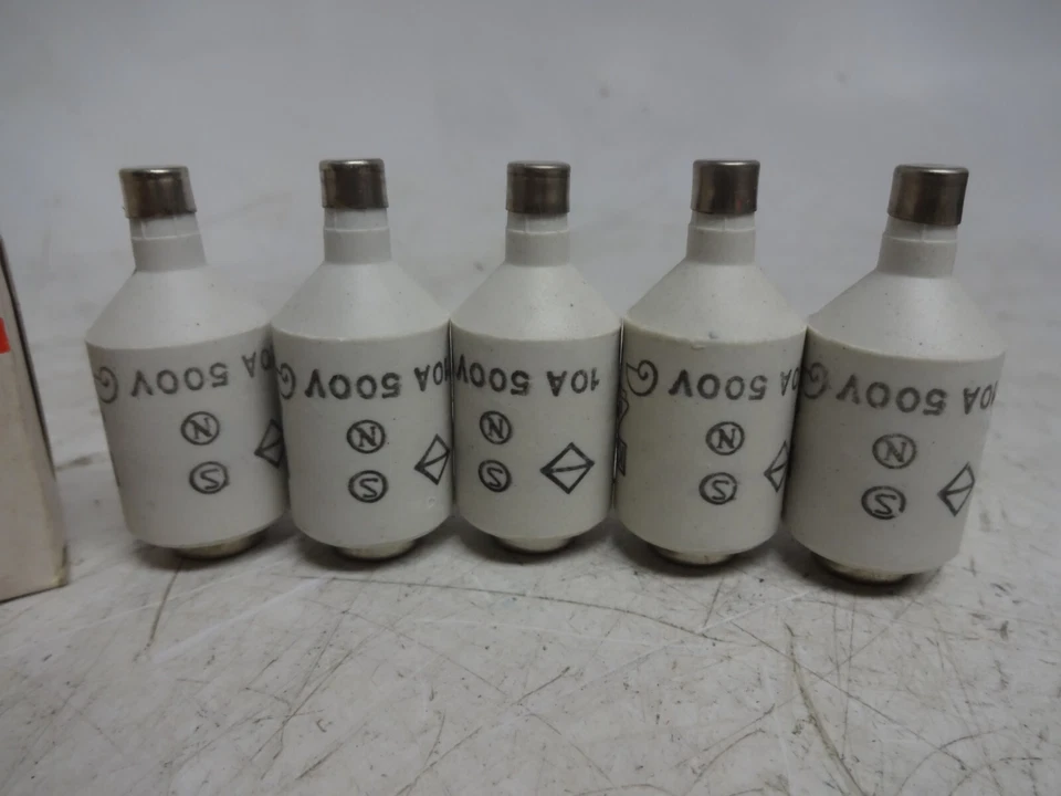 Box of 5 Weber Sichergungen DTII 10 A 10 Amp 10 A Bottle Fuse 10A DT11 10A - Image 3 of 4