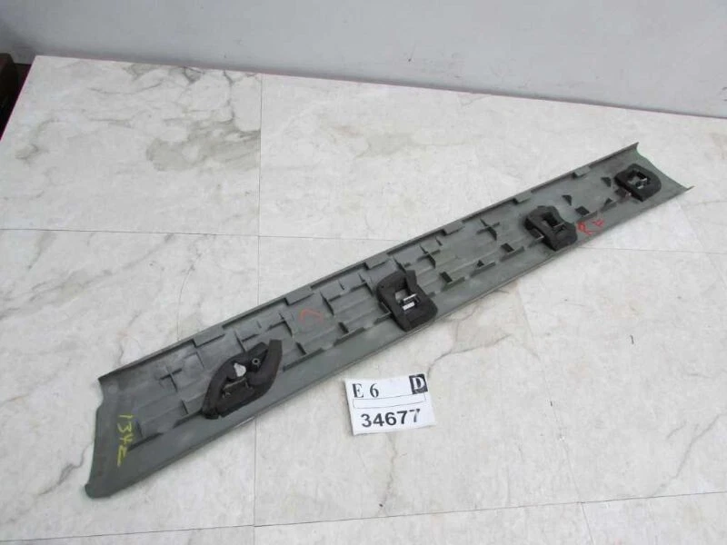 Placa de desgaste alféizar caravana 1996 2000 Dodge pasajero piso trasero moldura de escalón OEM Foto 3 de 4