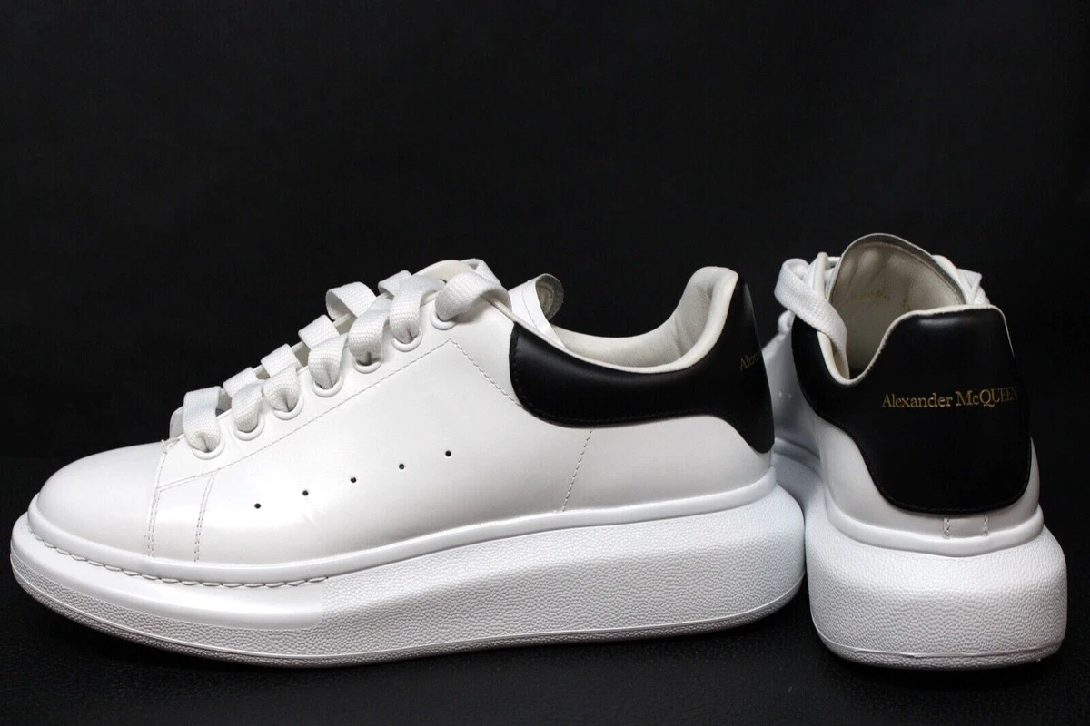 Alexander McQUEEN Sneakers in white/ black/ silver