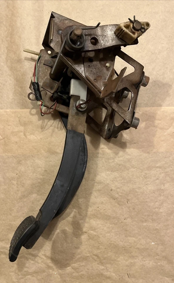 Ford Mustang GT 1994-1995 Cobra jaula de pedal transmisión manual M/T freno de embrague 5,0 Svt Foto 3 de 4