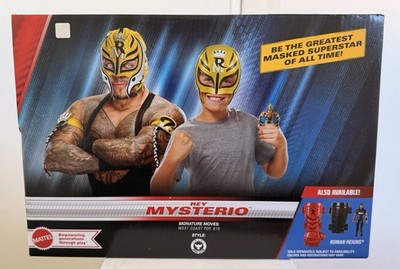 Mattel WWE Roleplay Rey Mysterio Action Figure Set Entrance Mask