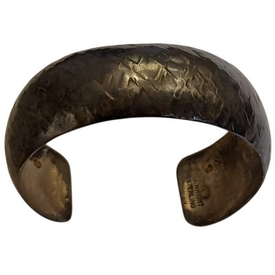 Astute Navajo J Wright sterling silver Hand Hammered Bracelet