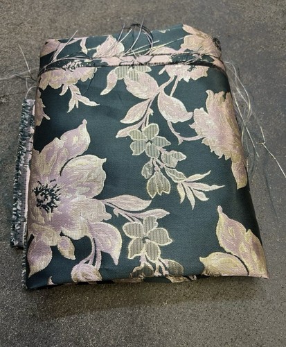 1.5 Meter Dark Green Floral Brocade Fabric 58” Wide End Of Roll - Picture 2 of 4