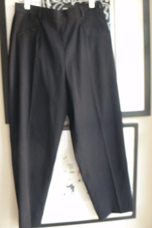 Fabrizio Gianni size 8 black side zip pants poly spandex cropped