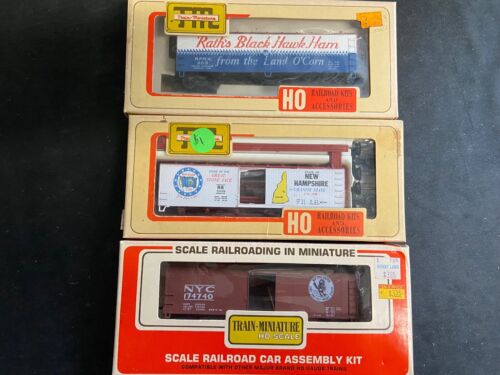 3 Train Miniatures HO Freight Cars - Rath's Ham RTR - NH Comm Kit - NYC Kit - Picture 1 of 5