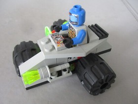 LEGO SYSTEM 6818 UFO SPACE CYBORG SCOUT 100% COMPLETE WITH INSTRUCTIONS