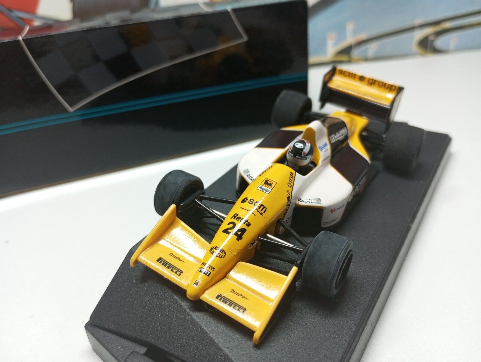 Foto 6 di 7