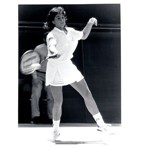 1 396 photos et images haute résolution de Gabriela Sabatini