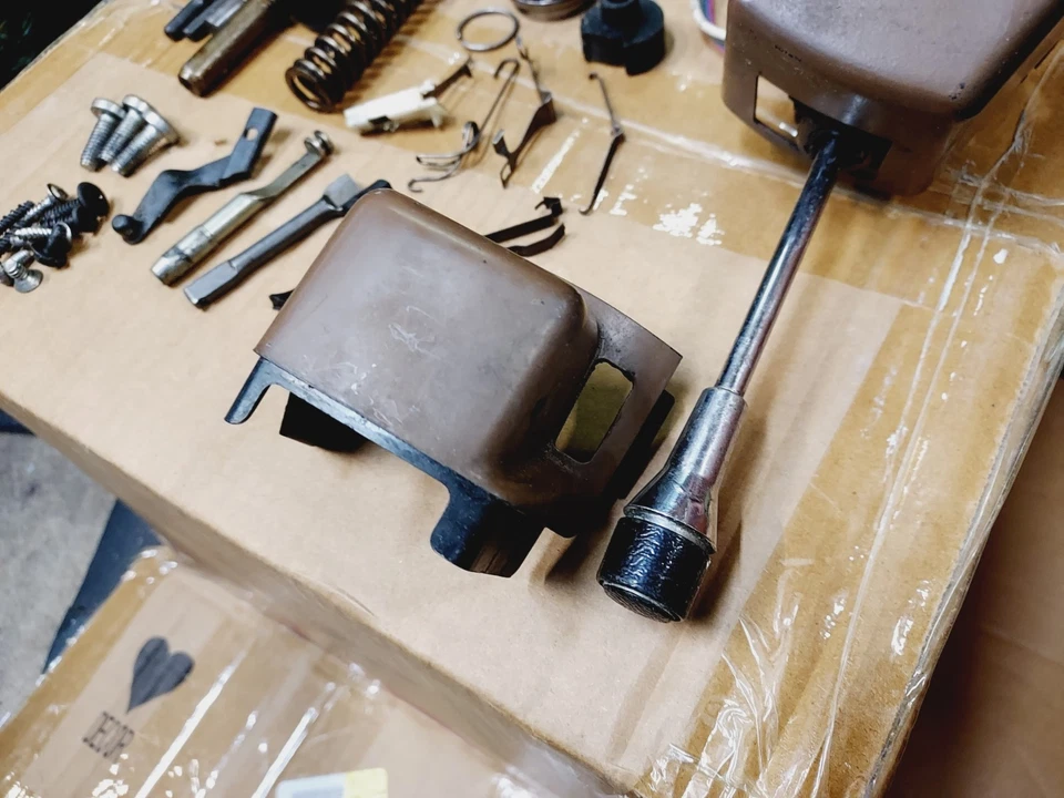 Reparación de carcasa de columna de dirección inclinable GM para Chevy Olds Buick Pontiac G-Body Foto 3 de 4