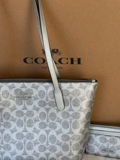 NWT Fiona Zip Tote Bag In Signature Canvas Silver Skinny Id Set HOT TRENDING