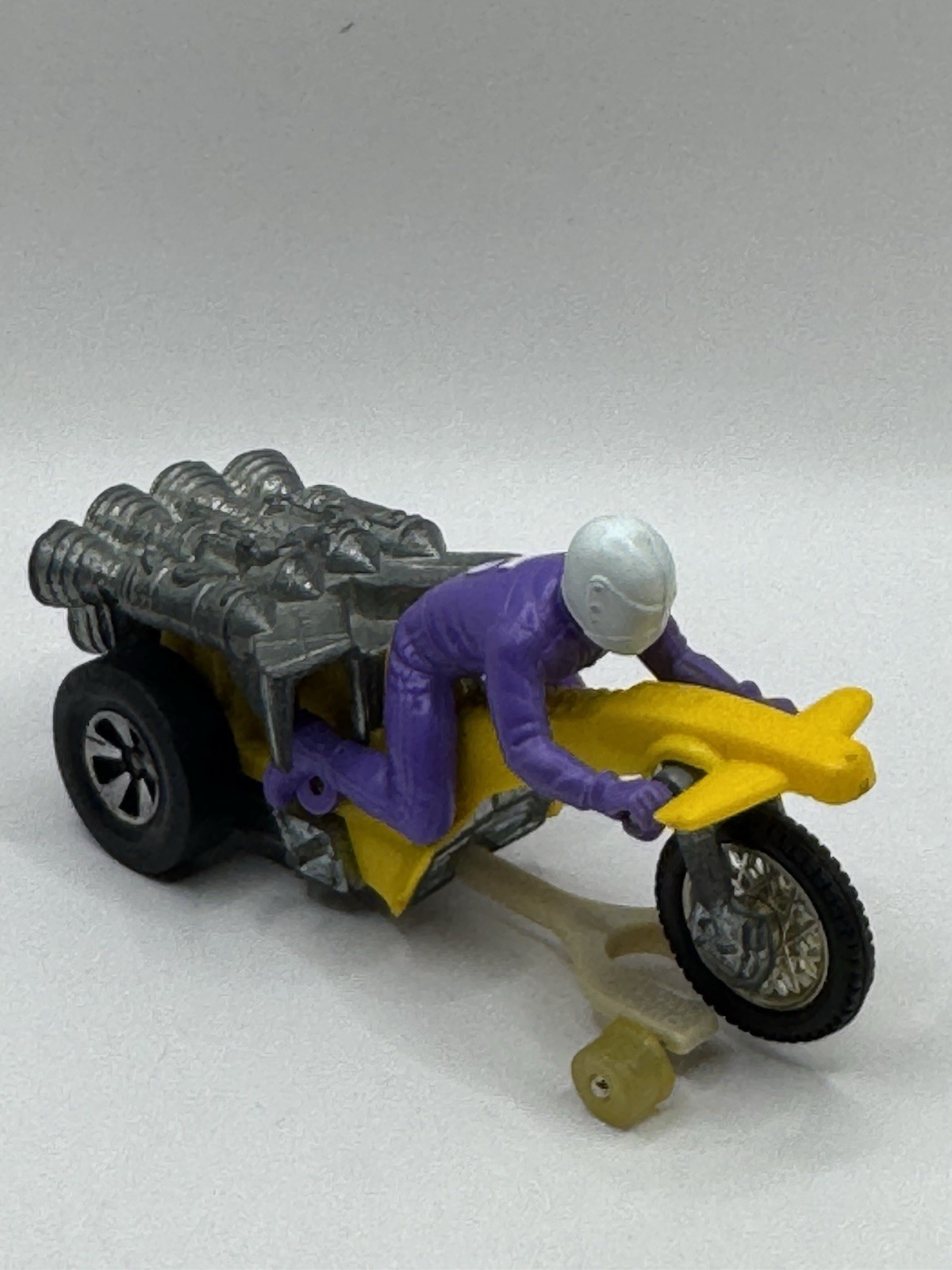 Picture 2 of 6
