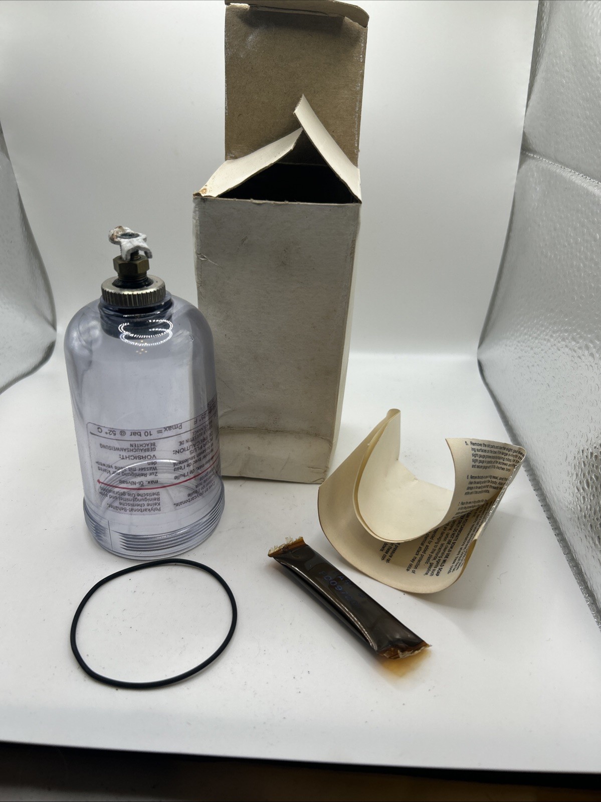 NOS Pneumatic Air Line Lubricator 150 PSI Polycarbonate Bowl w/ Box & Parts