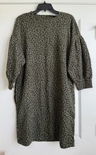 Time & Tru Dark Green Animal Print Sweatshirt Dress with Pockets Size Large NWT