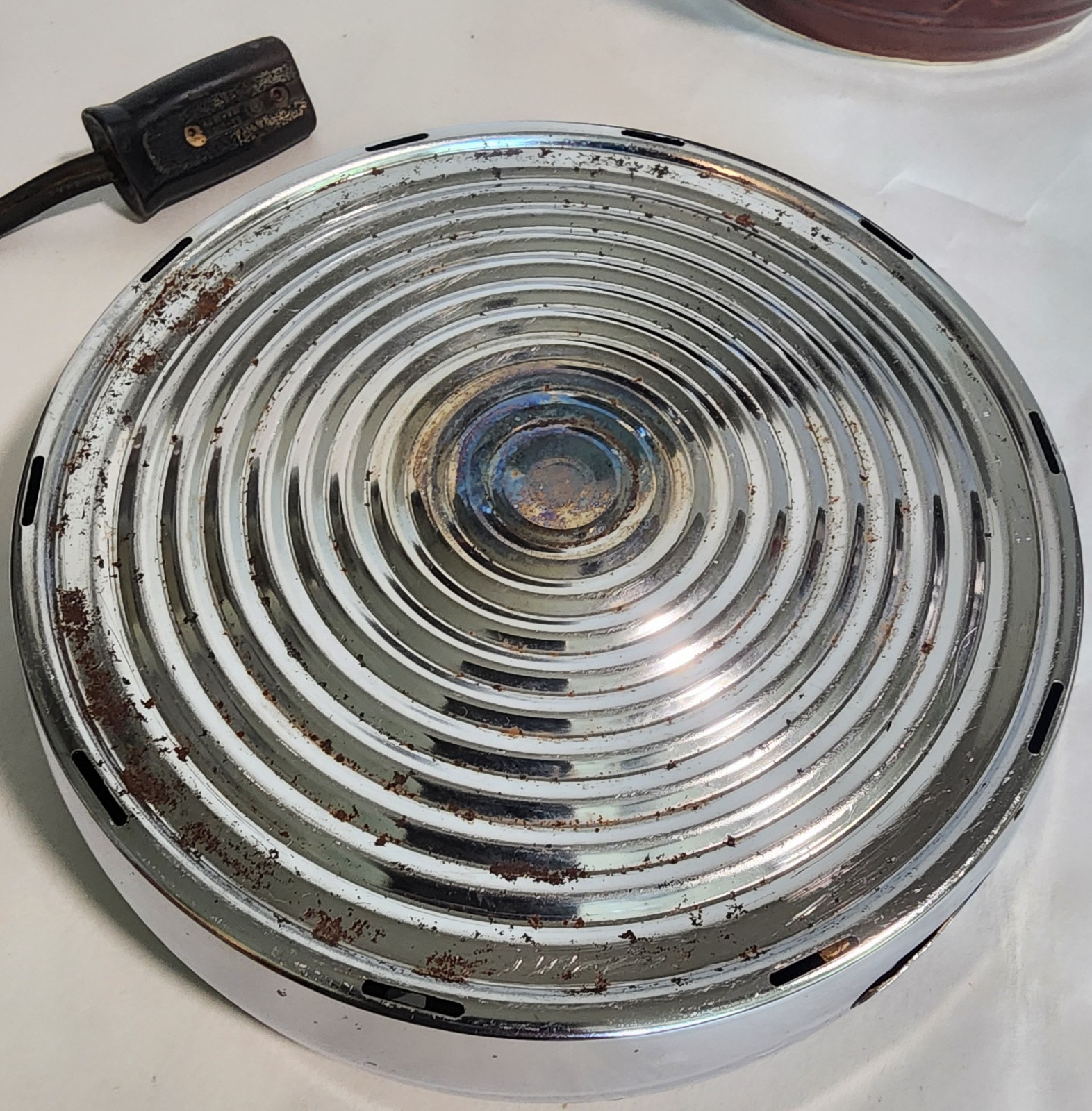 Marcrest Oven Proof Stoneware Bean Pot CROCK Daisy Dot Vtg. USA  Includes HEATER