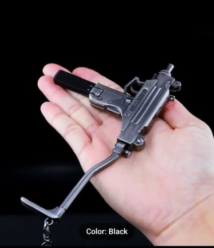 TACTICAL METAL UZI SUBMACHIN GUN (1:3) 5.91inch Mini Model High Quality Keychain - Afbeelding 1 van 9