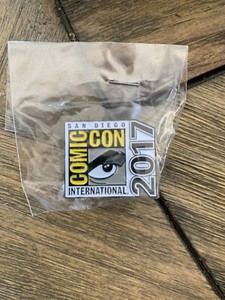 NEW 2017 SDCC SAN DIEGO COMIC CON EXCLUSIVE EYE LOGO PIN - RARE!