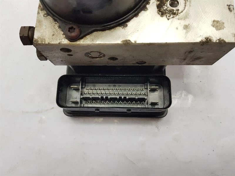 2005 VOLVO V70 ABS PUMP + MODULE 2.4 DIESEL D5244T P30643979 — 第 2/4 张图片