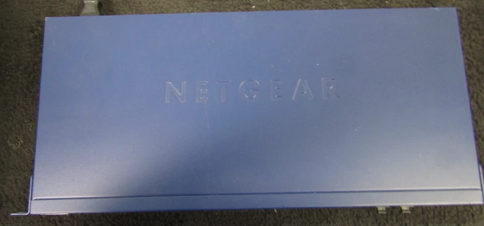 Netgear ProSafe 16-Port Gigabit 10/100/1000Mbps Ethernet Smart Switch GS716T V2 - Image 2 of 4