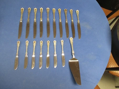 Scrap Lot Of LUNT Sterling Silver Carillon DINNER / BUTTER KNIVES 992 Grams