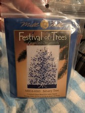 New Kit Mill Hill Glass Beaded Festival Ornament MH16-0303 Silvery Tree