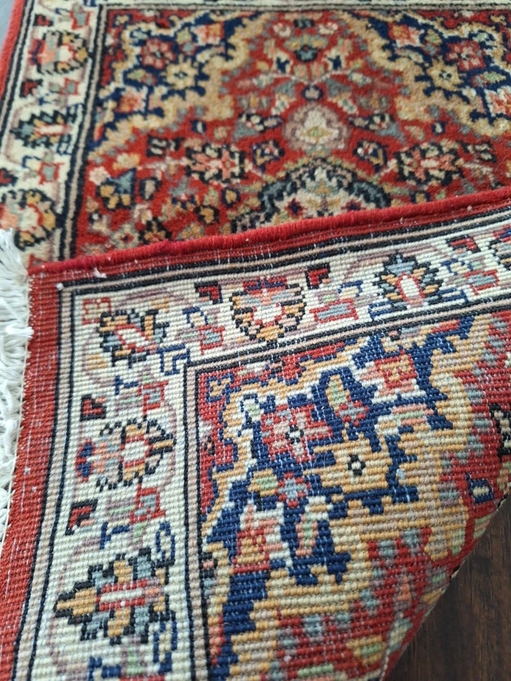 hand knotted wool rug - Image 3 of 3