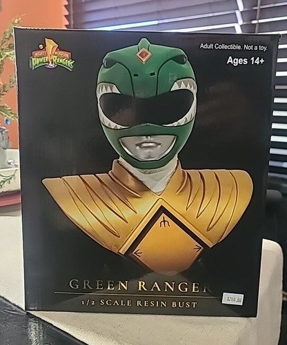 Diamond Select Mighty Morphin Power Rangers Green Ranger 1/2 Scale ...